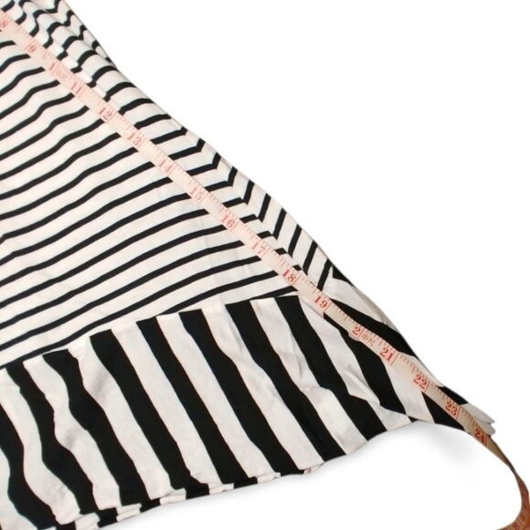 Flutter & Squeak Black & White Asymmetrical Hem A-Line Tunic Top, M - Picture 6 of 17